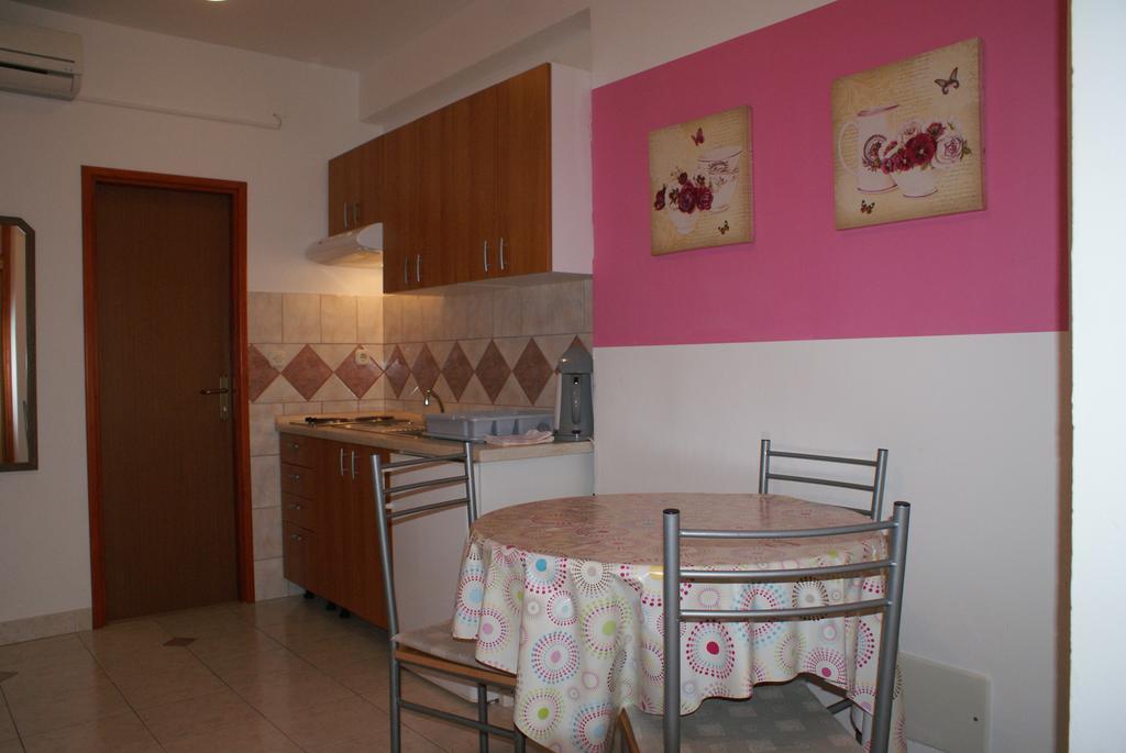 סבטי פיליפ אי ג'קוב Apartments Vodopija 300M To The Beach מראה חיצוני תמונה